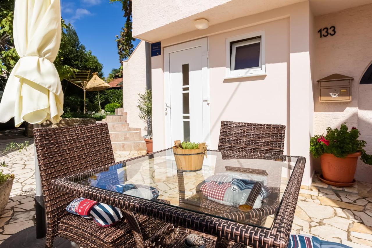 Apartment Sepat With Free Parking Place In Baska Экстерьер фото